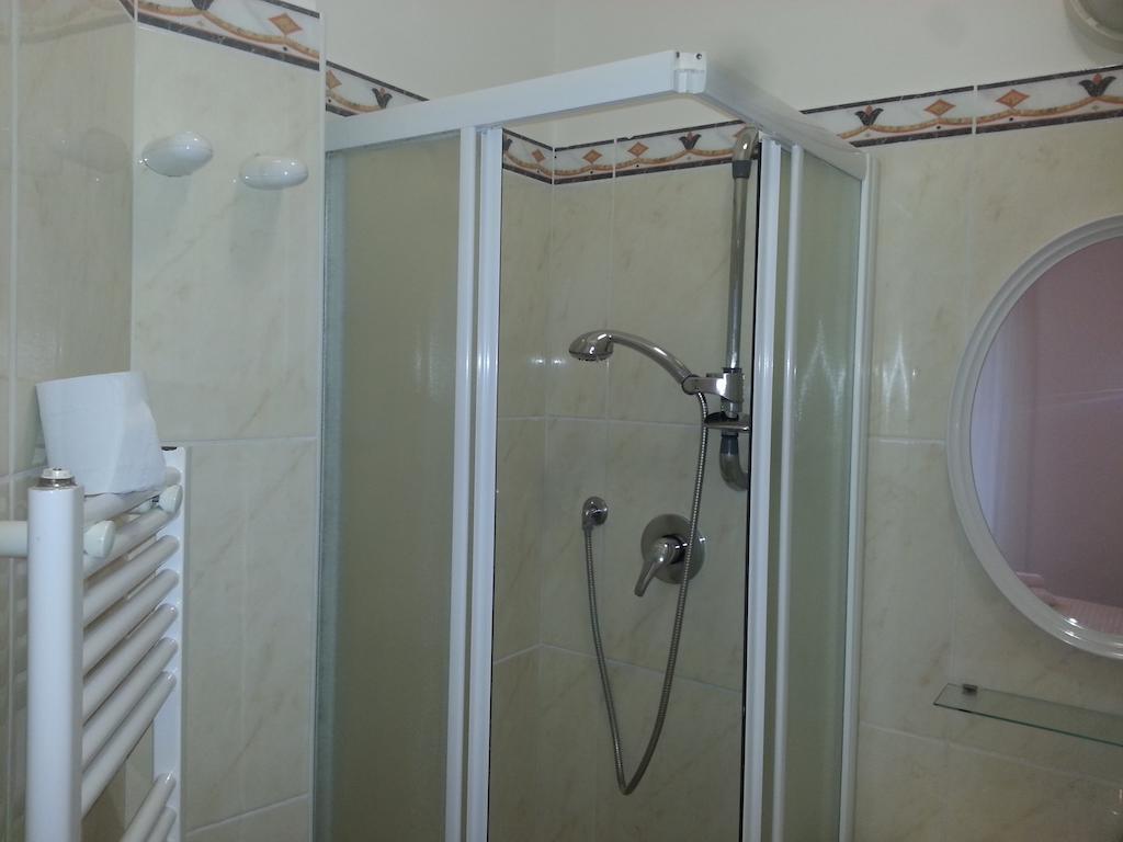 Hotel Prestige ريميني الغرفة الصورة
