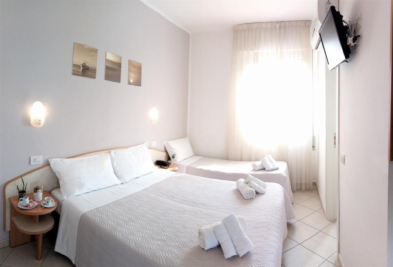 Hotel Prestige ريميني المظهر الخارجي الصورة